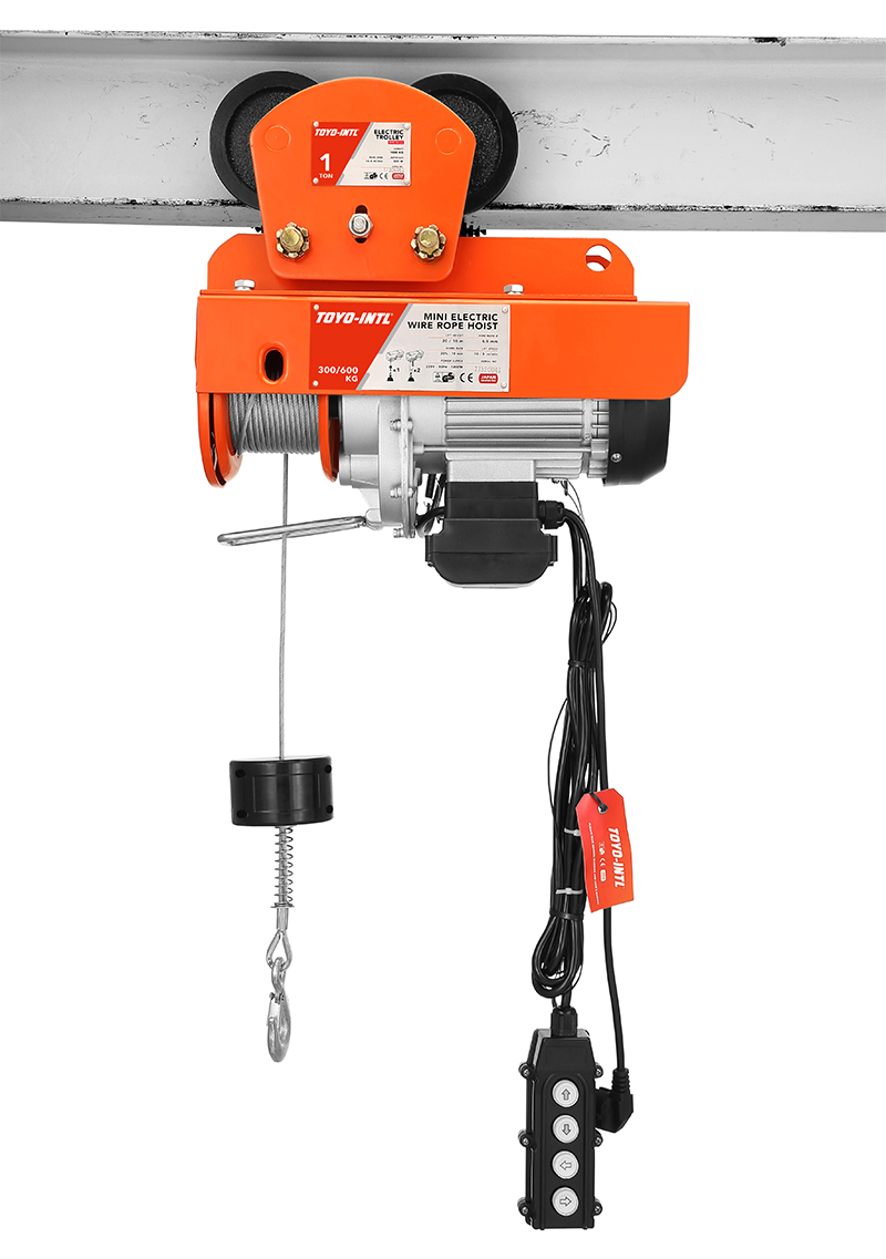 220v miniature electric hoist is used to lift cement posts.